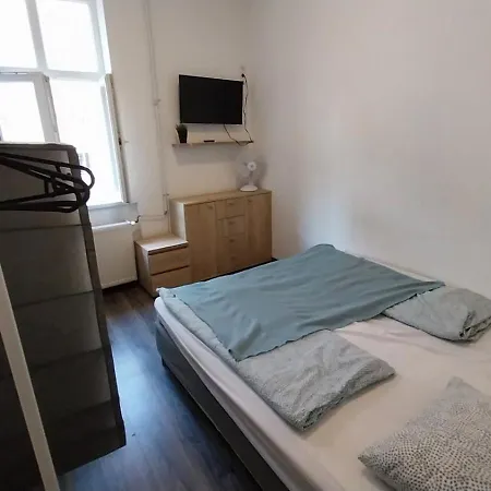 Aradi Rooms With Private Bathroom In The City Centre Budapest Exterior photo