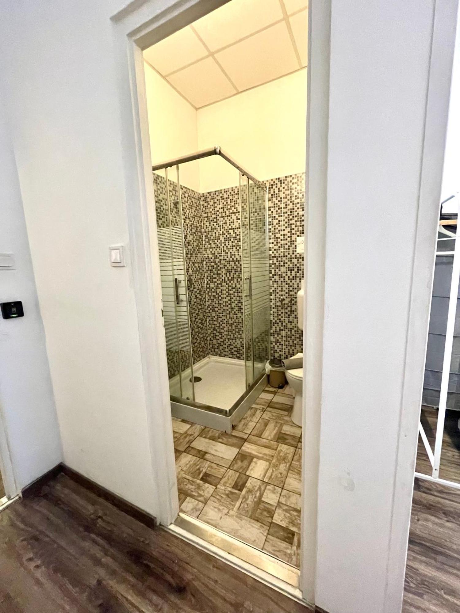 Homestay szállás Aradi With Private Bathroom In The Centre *